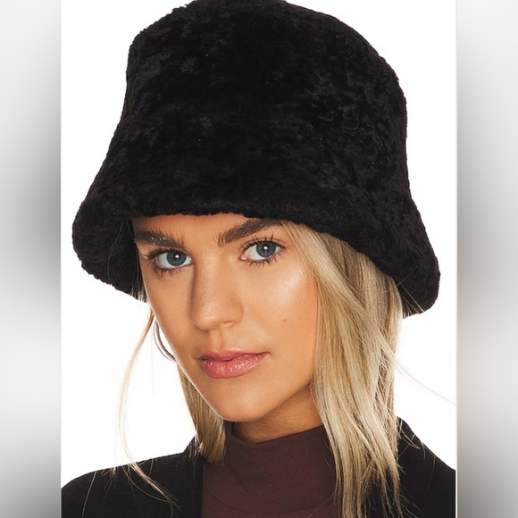 Black Fur Bucket Hat - Picture 9 of 10
